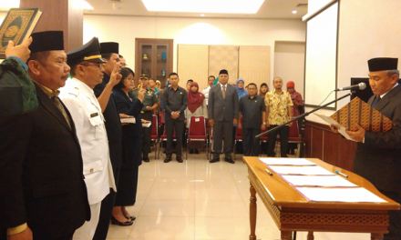 [DASAR HUKUM] Peraturan Pemerintah Nomor 100 Tahun 2002 Tentang Pengangkatan Pegawai Negeri Sipil Dalam Jabatan Struktural