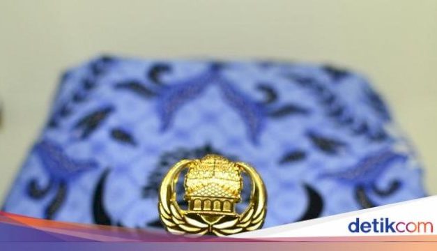 Batas Usia Pensiun PNS, TNI, dan Polri