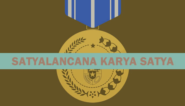 PEMBERIAN PENGHARGAAN SATYALANCANA KARYA SATYA