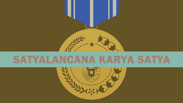 PEMBERIAN PENGHARGAAN SATYALANCANA KARYA SATYA